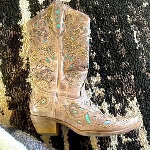 Brown and blue boots size 7